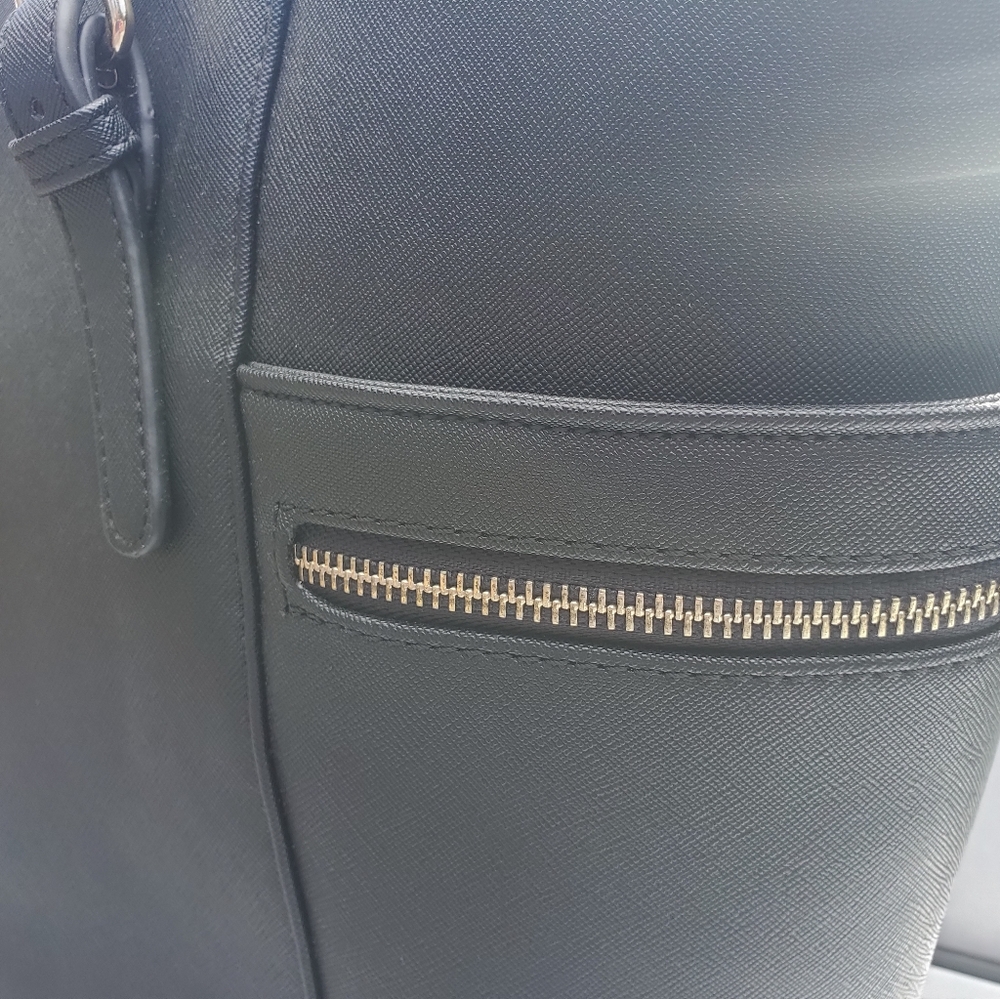 Handbag - Picture 2 of 8
